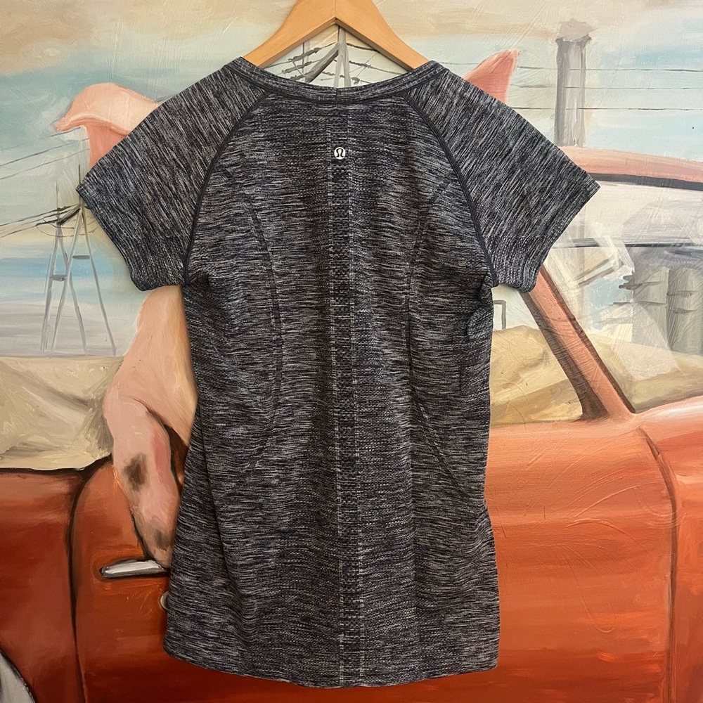 Lululemon Run Swiftly Tech Short Sleeve Crew - Picture 4 of 7